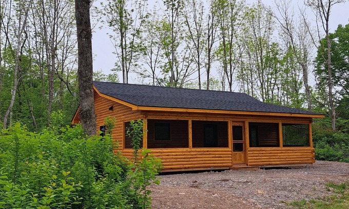 Antigonish County Cabina | Retreat Lodge - Lochaber Lake Lodges