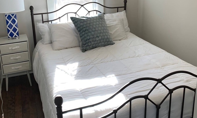 Long Lake Casa | Retreat on the Lake.. Renovated 3 bedroom house