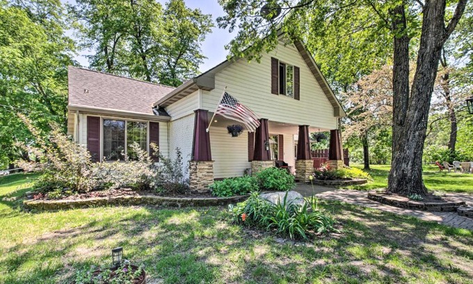 Puposky Casa | Retreat with Lake Access and Private Boat Dock!