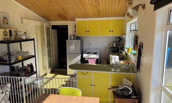 Waimarama Casa | Retro at Heart - Beach Getaway