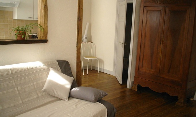 Beaumont-de-Lomagne Apartamento | Retro, la comodidad y el presupuesto