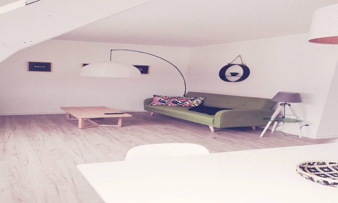 Le Creusot Apartamento | Retro Creusot Apartment