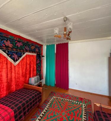 Bokonbayevo Casa | Retro EcoHouse
