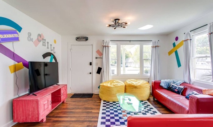 Murfreesboro Apartamento | 90s Vibe, Pac-Man Arcade, Clean, Fire pit, By MTSU