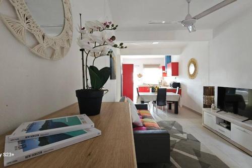 Pereybere Apartamento | Retro Paradise - 200m to Beach