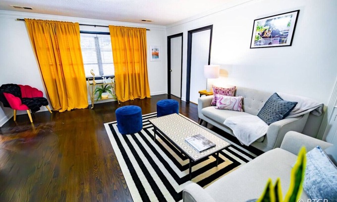 Whitehaven Casa | Retro Retreat*Walk to Graceland*Free Parking &Wifi