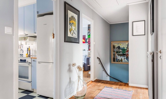 Skarpnack Apartamento | Retro Retreat with Modern Comforts