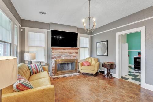Gonzales Casa | Retro Revival with Modern Luxury home