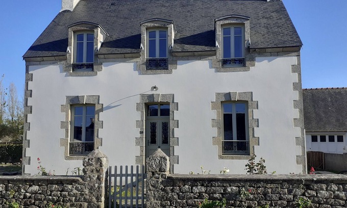 Penmarch Casa | Retro style seaside house, La Torche surf spots, Pors Carn, pets allowed