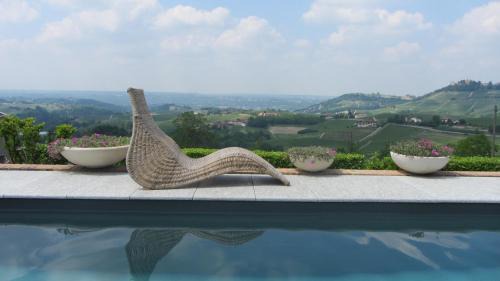 Monforte d'Alba Apartamento | Réva Residences and Pool