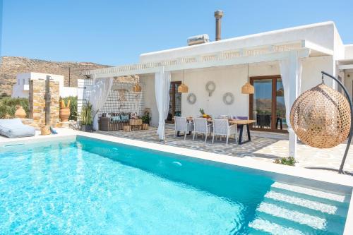 Ios Casa | Revery Villa