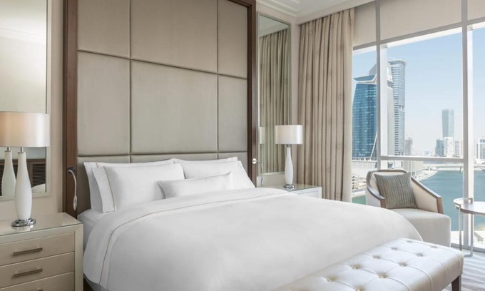 Bur Dubai Hotel | Rewina L,H,B
