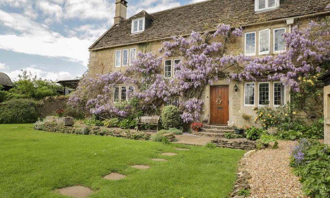 Chippenham Casa | Reybridge House