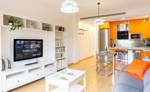 Lagunillas Apartamento | Reyes Apartment Malaga Center