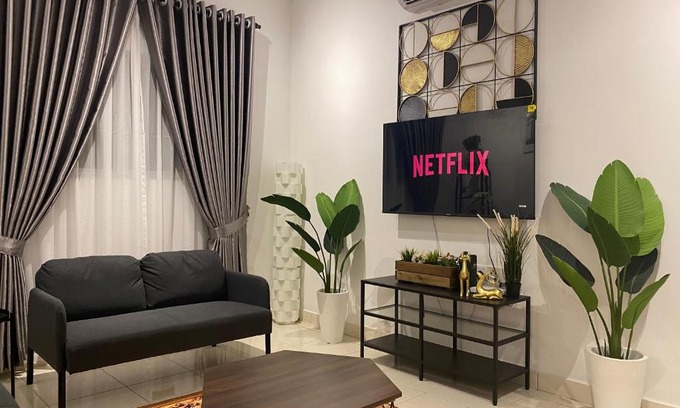 Kota Warisan Apartamento | Reylin Alanis Suite/Free Wifi & Netflix/Airport Shuttle Service