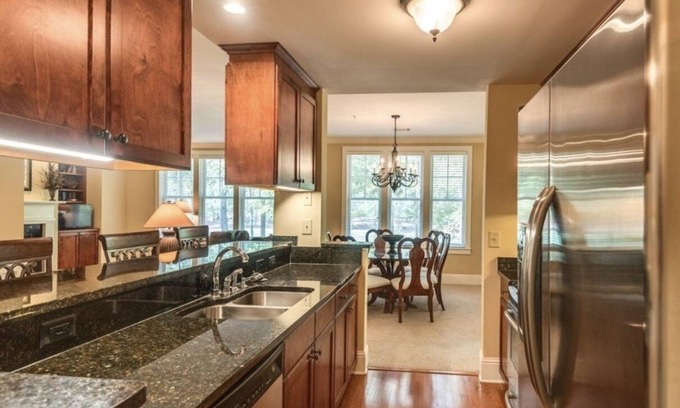 Lake Oconee Condominio | REYNOLDS CONDO AT LAKE CLUB POINTE- GOLF COURSE & RUNNING CREEK VIEW