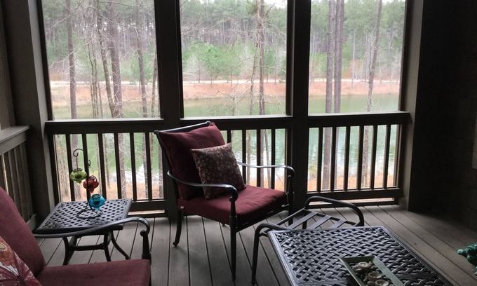 Lake Oconee Cabaña | Reynolds Lake Oconee Cottage, 2 Miles from the Ritz Carlton.