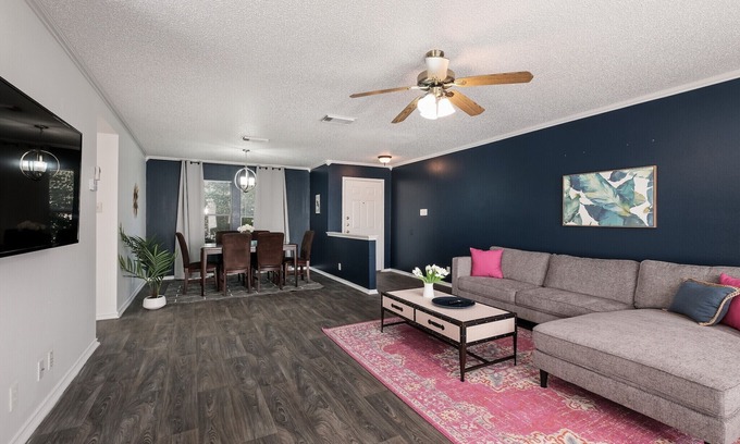North San Antonio - SAT Casa | RF | Family Friendly Neighbor! Entire 3BR & 2B
