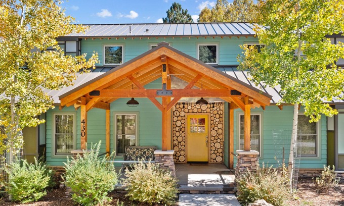 Estes Park Condominio | Rhapsody On Fall River Vacation By Estes Park S 4 Bedroom Home by RedAwning
