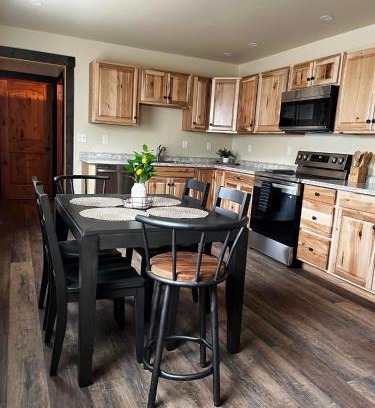 Gardiner Casa | Rhodopa Guest House at Yellowstone #9