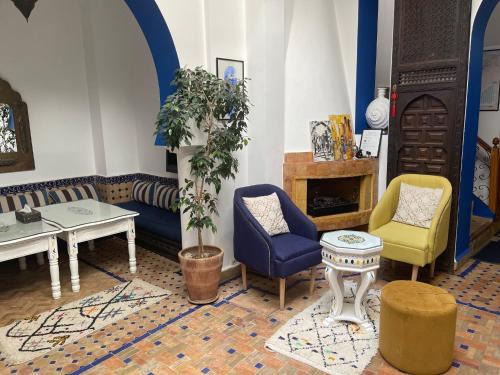 Medina Cama Y Desayuno | Riad Aicha