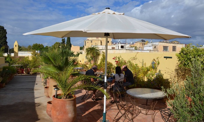 Layoun Casa | Riad Al Bartal