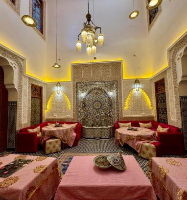 Zekkak Er Roumane Casa | Riad Dar Bab Guissa