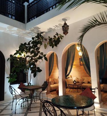 Sidi Ben Slimane El Jazouli Casa | Riad Les Trois Mages