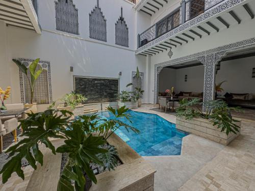 Menara Casa | Riad Tonaroz Gold