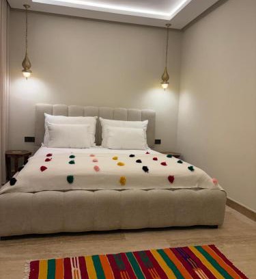 Deroua Cama Y Desayuno | Riad Villa Alain mohamed V airport
