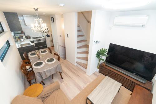 Sumida Casa | RIAUS 新築一軒家貸切 最大6名 family歓迎 空港や観光地直通