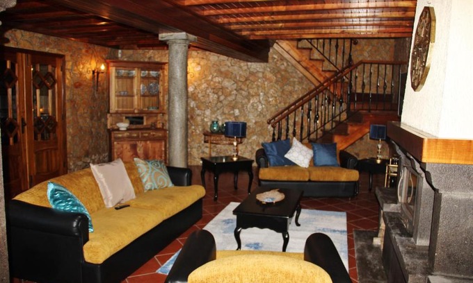 Praia da Vitoria Casa | Rib's House