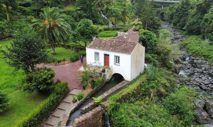 Nordeste Chalet De Esquí | Ribeira do Guilherme - Watermill house Botanic Garden