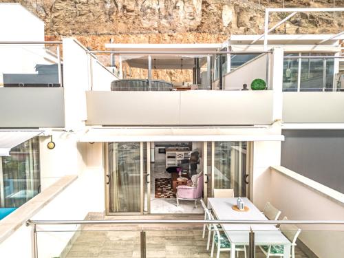Lomo Quiebre Apartamento | Ribera del Puerto - Luxe Apartment with roof terrace and sea view