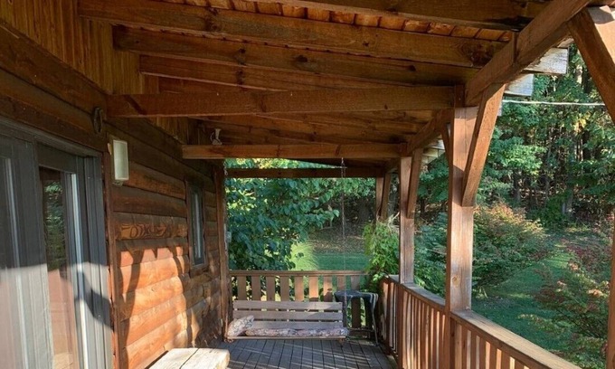 Mabie Cabina | Rich Mountain Retreat - secluded mountain cabin