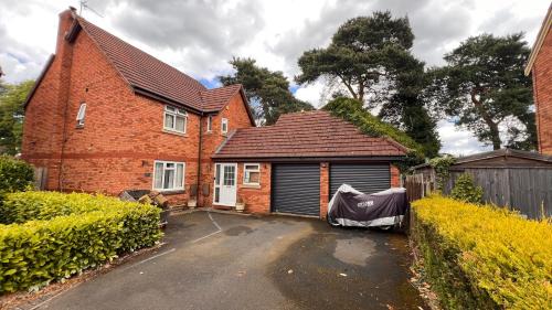 Kidderminster Casa | Richard's Home