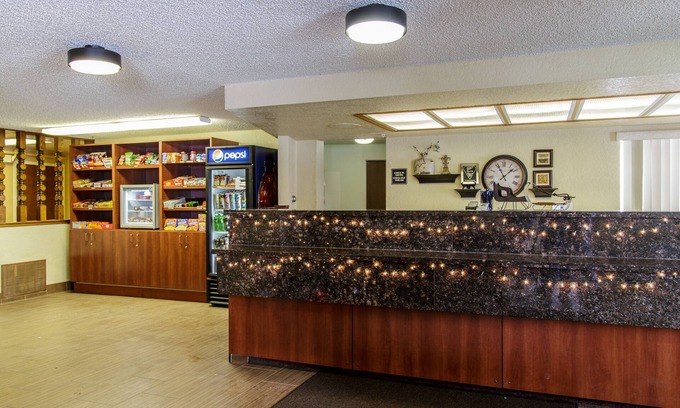 Sidney Hotel | Richland Inn & Suites