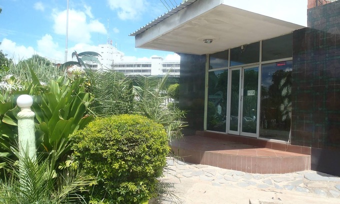 Livingstone Cabina | Richland Lodge Sinazeze
