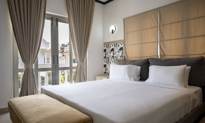 Grand Morrod Otro | Richmonde Ananta Elite