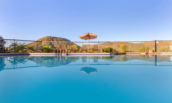 Oak Creek Complejo | Ridge on Sedona - 1 BEDROOM 1 KING SUITE WITH ACCESSIBLE TUB