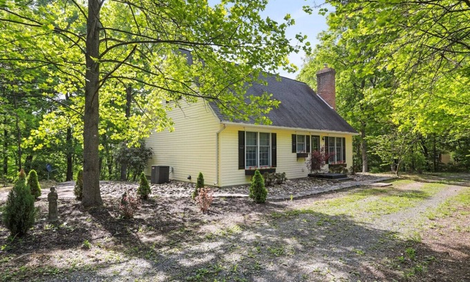 Berkeley Springs Casa | Ridge Top- Family and Pet friendly