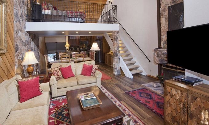 Avon Casa | NUEVO LISTADO EN ESQUÍ / SALIDA DE RIDGEPOINT 3 BEDROOM PLUS LOFT SLEEPS 8