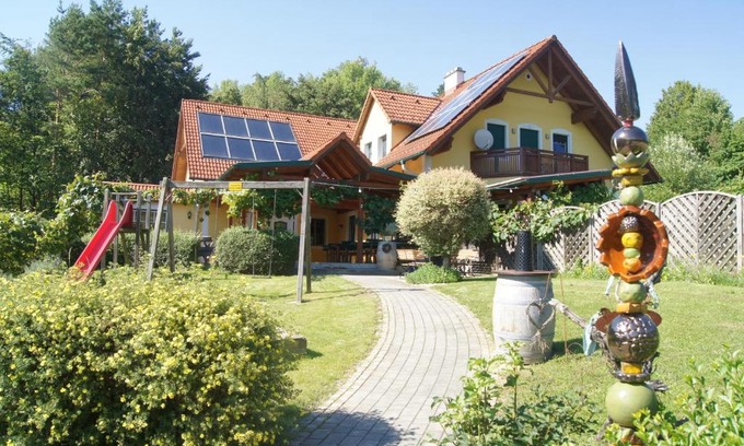 Loipersdorf bei Fuerstenfeld Apartamento | Riegler`s Weinhof