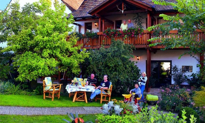 Billigheim-Ingenheim Apartamento | Apartamento Riesling *** - Winzerhof en la picadura de piedra