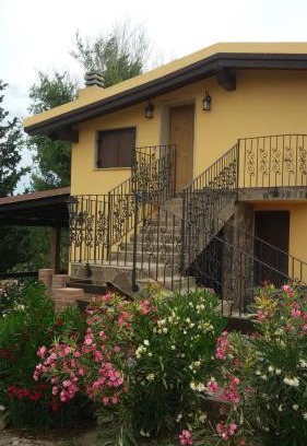 Quartucciu Casa | Rifugio della Pace Piano terra e Primo Piano