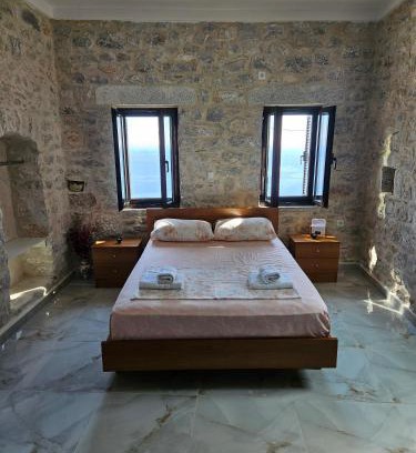 East Mani Apartamento | Rigas stone tower east Mani 1