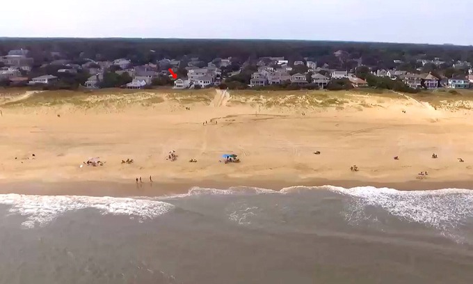 Northeast Virginia Beach Casa | A lado del océano: una casa familiar de North End con estacionamiento adicional!
