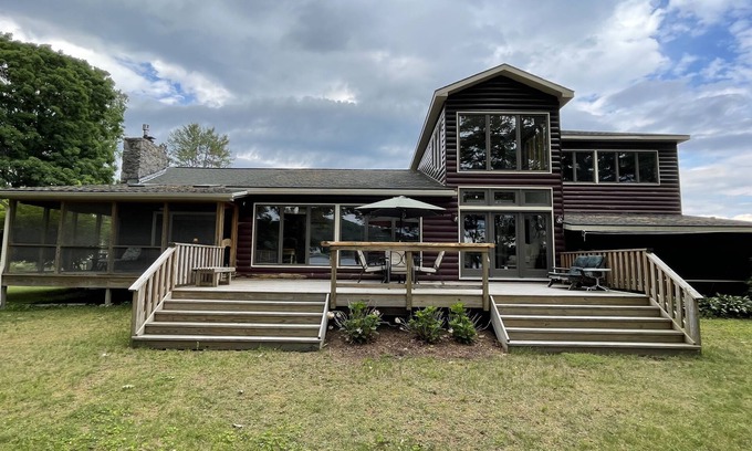 Northville Casa | Right on the Water, Spectacular Lakefront Home with Private Dock-Boat & Swim