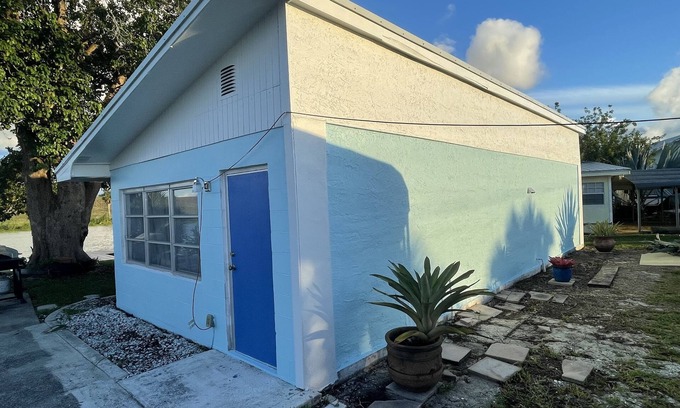 Buckhead Ridge Cabaña | Rim Canal Cottage - Access to Fishing, Just off Lake Okeechobee! by RedAwning