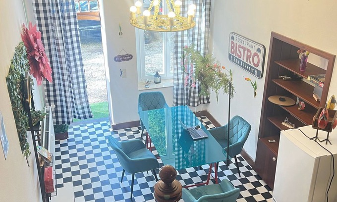 Uebach-Palenberg Casa | Rimburg Castle - Enjoy your vacation in the Steve Mc Queen apartment